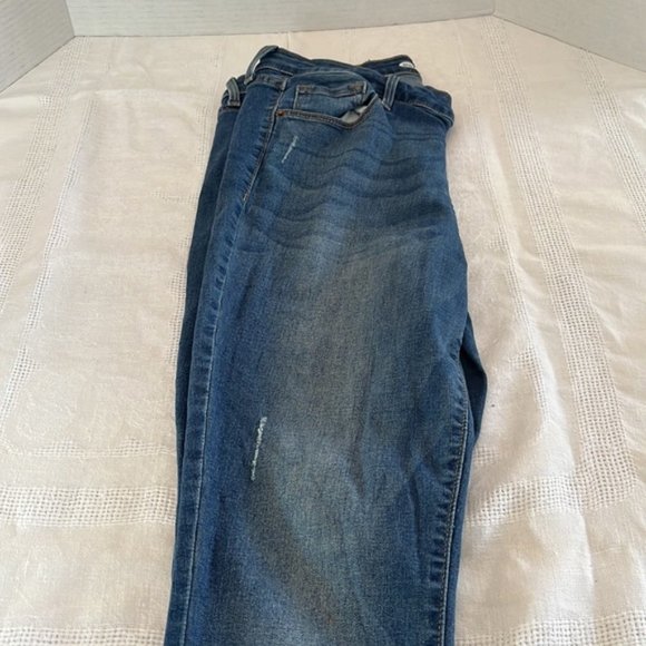 Old Navy Rock Star Super Skinny Jeans Medium Wash Distressed Look 27” i… - Picture 2 of 8
